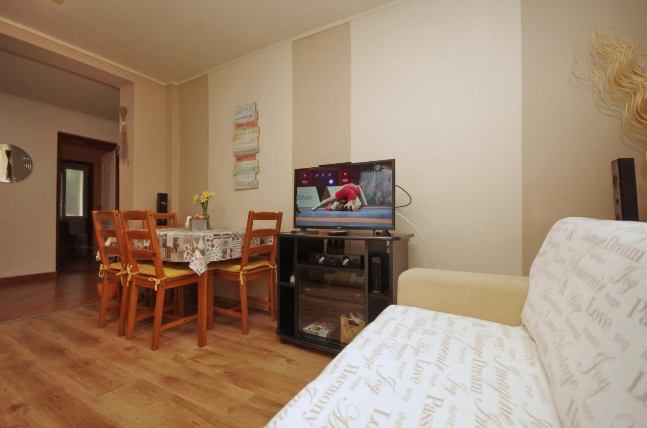 Bodza Apartman Гюла Екстериор снимка
