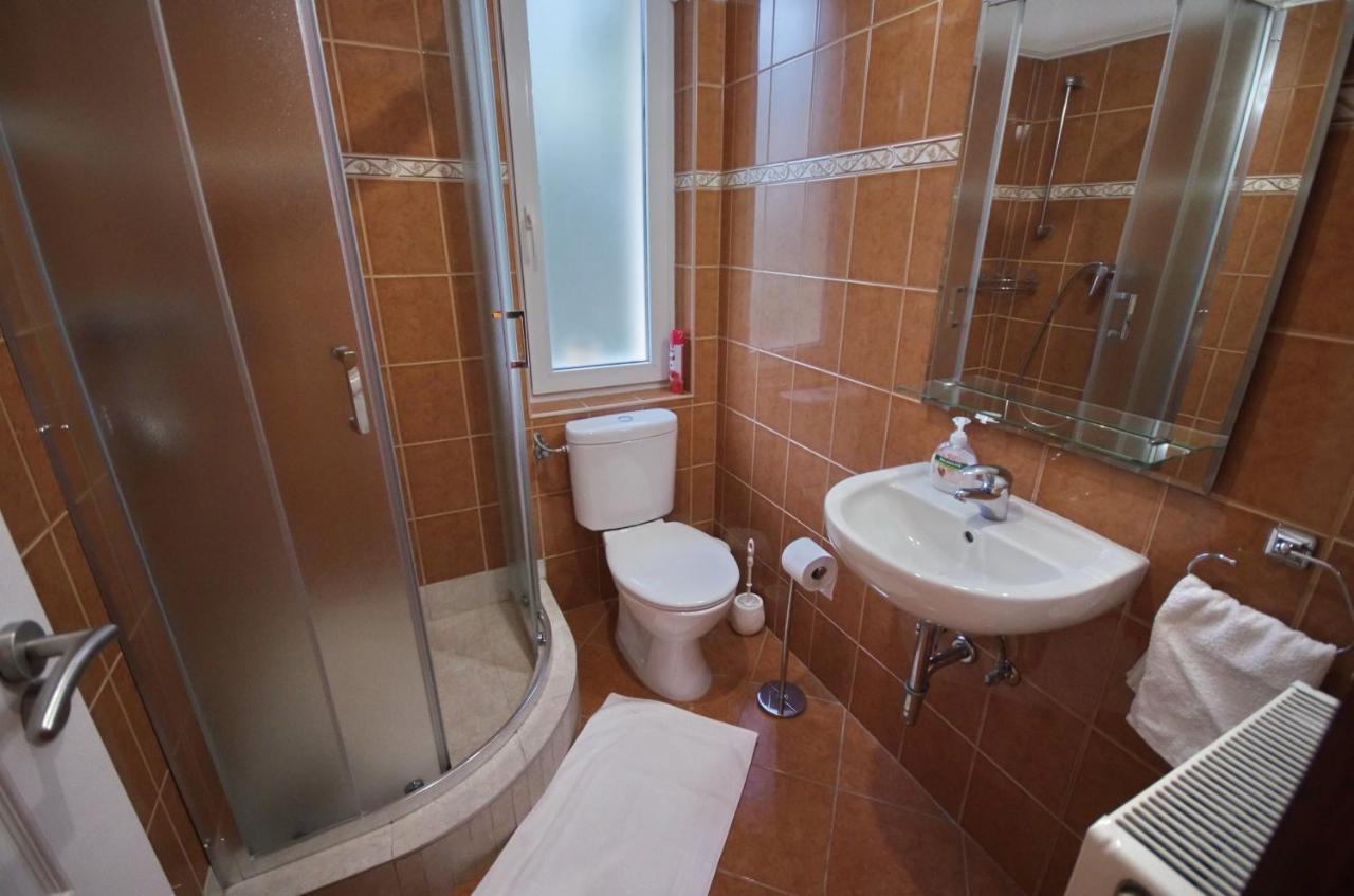 Bodza Apartman Гюла Екстериор снимка