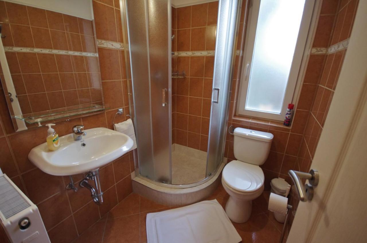Bodza Apartman Гюла Екстериор снимка